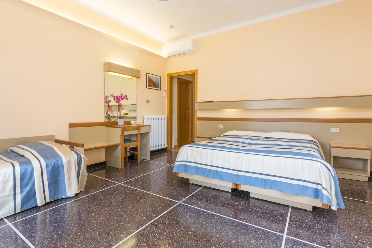 Hotel Villa Delibera Varazze Eksteriør bilde